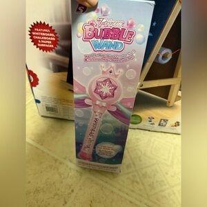 NWT Unopened Purple Bubble Wand with Star Design